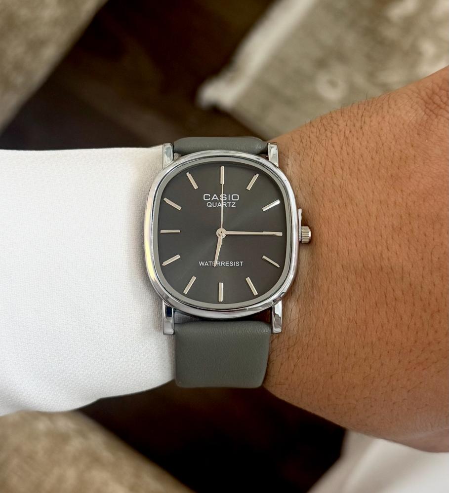 Original Casio Leather Wristwatch – Classic Swiss Quartz Men's Watch