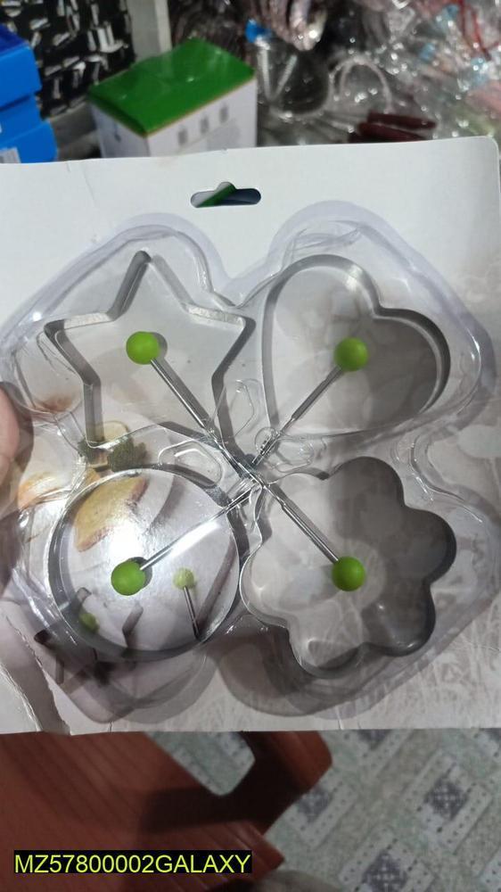 Pack Of 4 New Mould Style Fried Egg Pancake Shaper | Egg Shaper Kitchen Tools Star, Heart, Round, Flower Shaped Stainless Steel